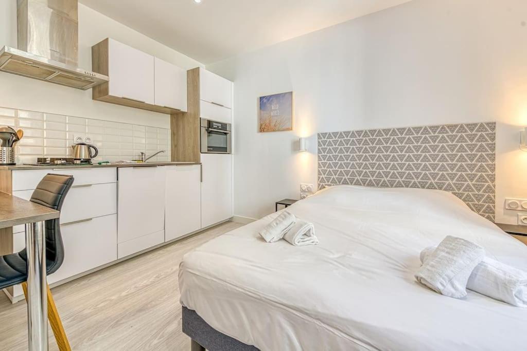 44 Foch 3 Apartment